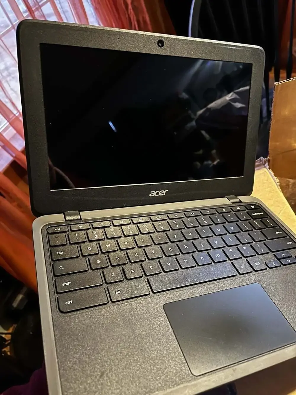 Acer NX.H8VAA.002 Chromebook - touchscreen